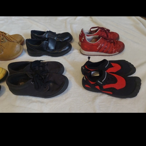 Boys Shoes Size 1 Bundle - Picture 8 of 8